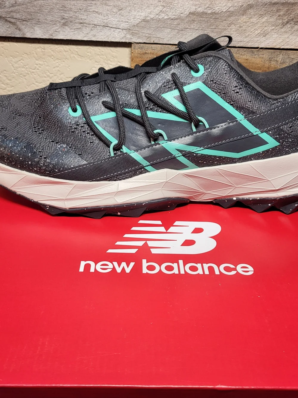 *NEW* New Balance Tektrel Trail Running Shoes Black Green Men's Size 12 WIDE 2E